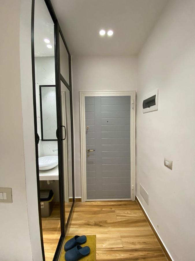Luxury Apartment In Blloku Area Tirana Esterno foto